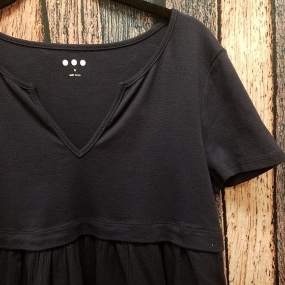 Three Dots V Neck Tee with Gauze Waist - Picture 6 of 6